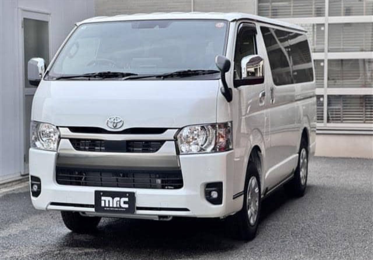 TOYOTA TOYOTA HIACE VAN