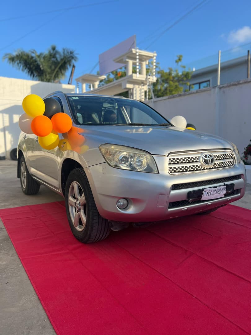 TOYOTA RAV 4 - Image 2
