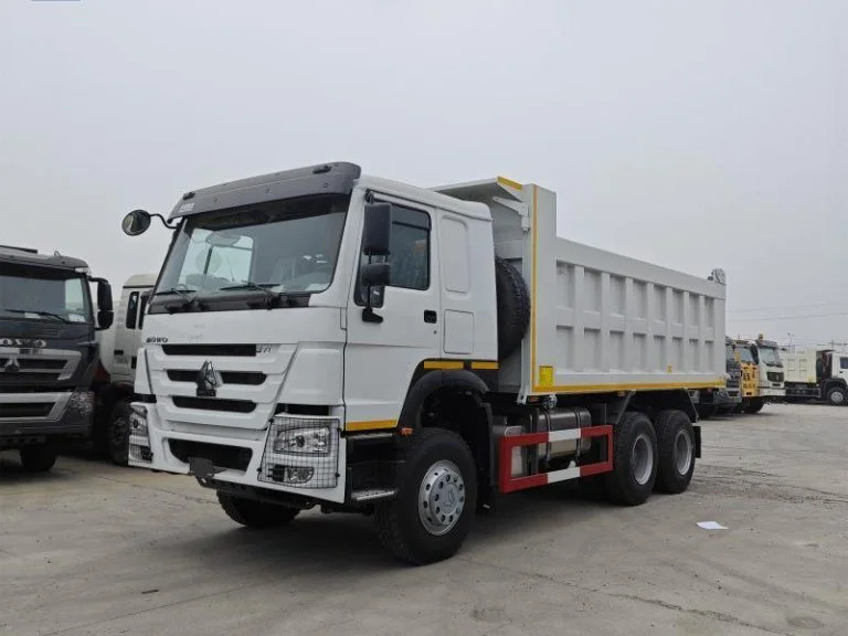 SINO TRUCK HOWO 371 6*4 DUMP TRUCK - Image 2