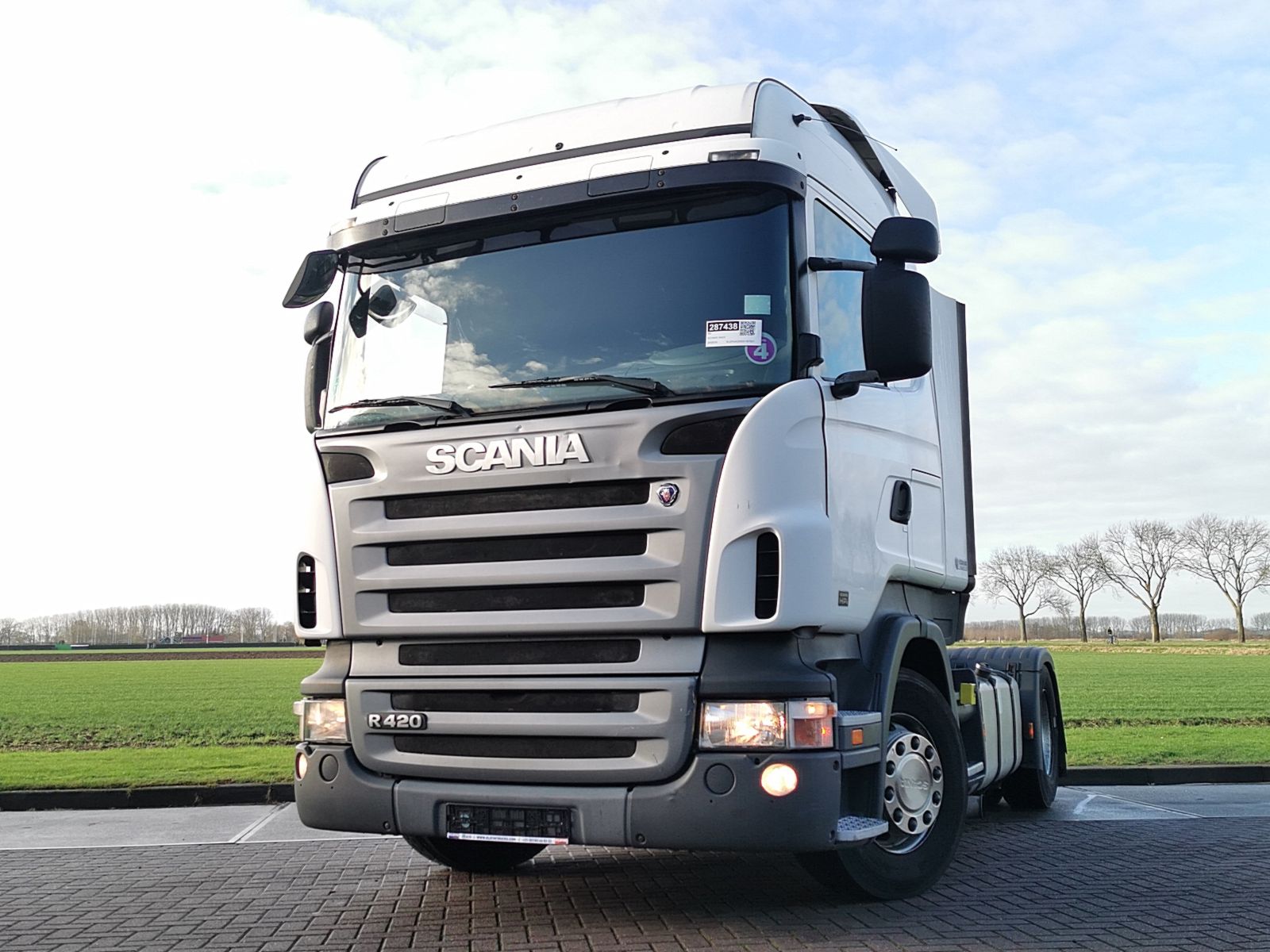 SCANIA SCANIA R420 TRACTOR HEAD - Image 2